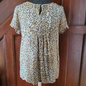 Leopard Print Christopher & Banks Womens Blouse Short Sleeve Small Lightweight S